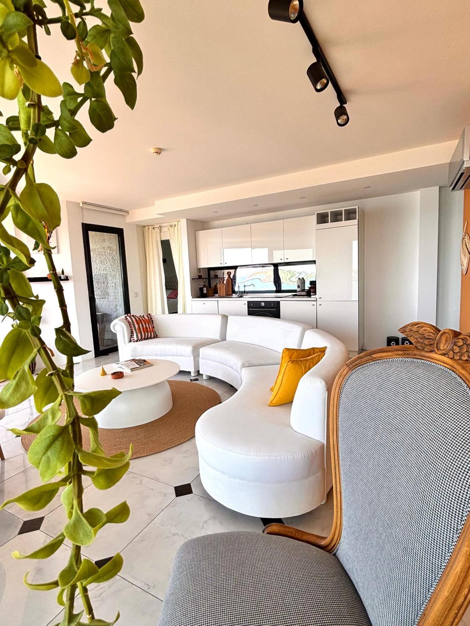 Çeşme Sato Design Hotel (Adults Only) חדר תמונה